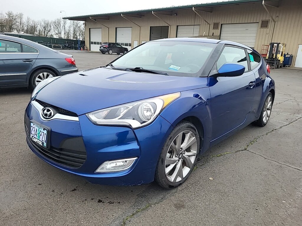 Used 2017 Hyundai Veloster Base Hatchback