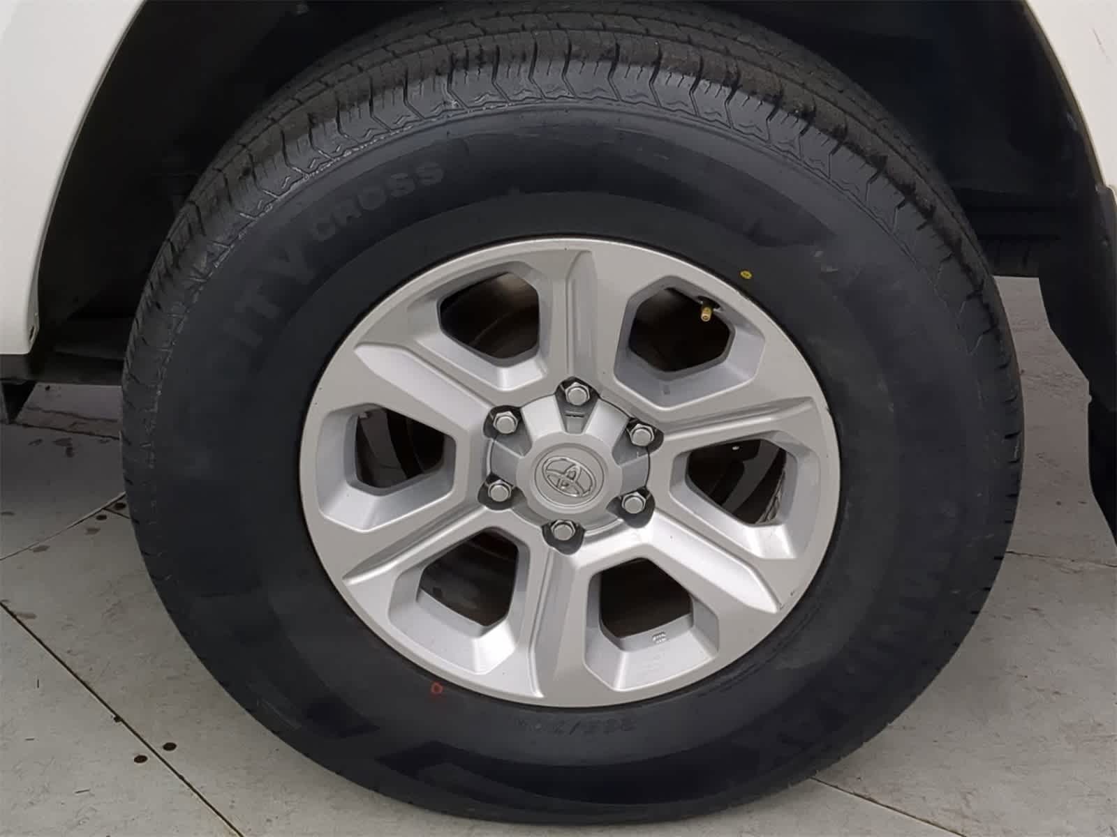 Thumbnail: 2022 Toyota 4Runner - 12