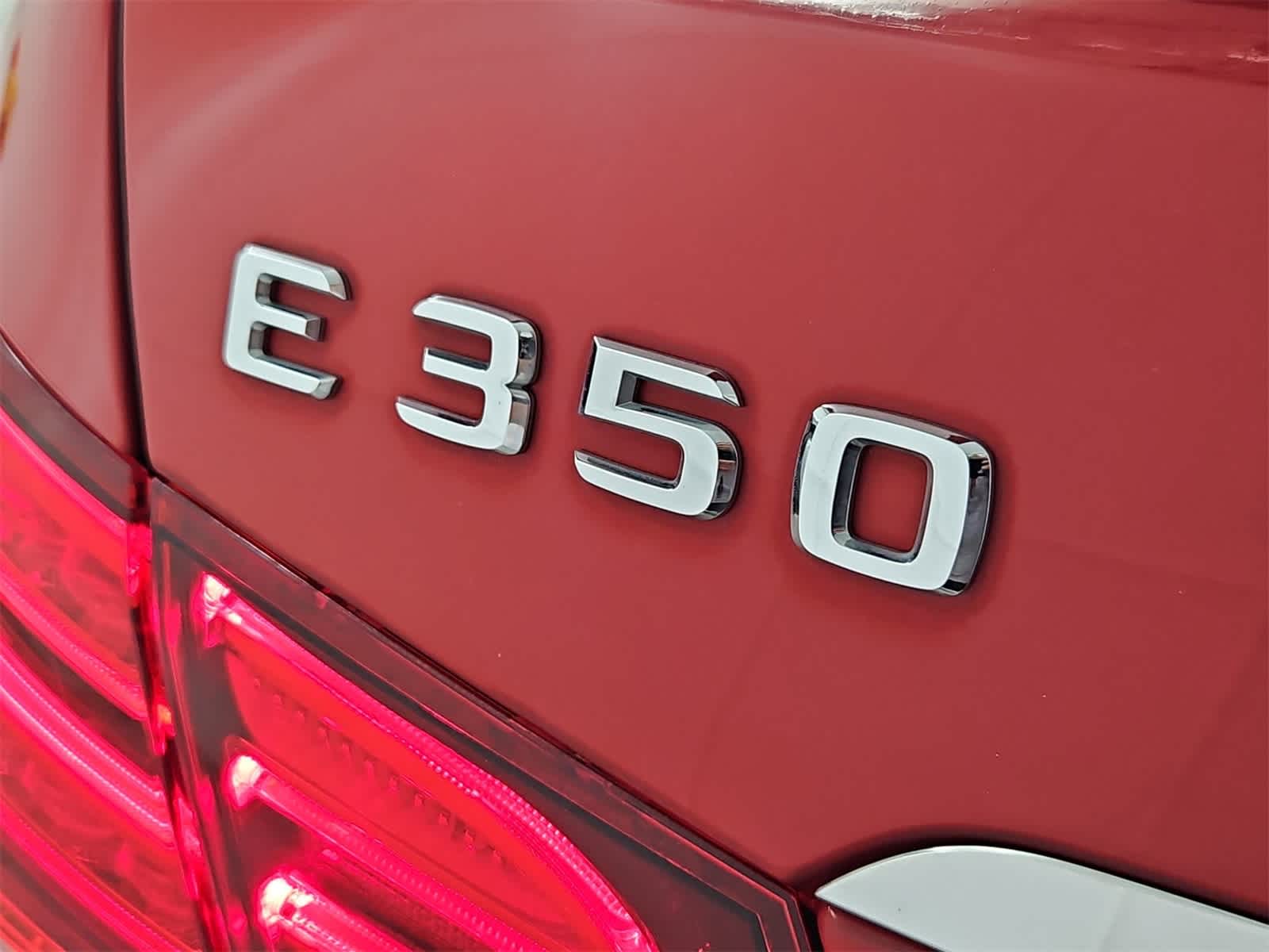 Thumbnail: 2014 Mercedes-Benz E-Class - 13