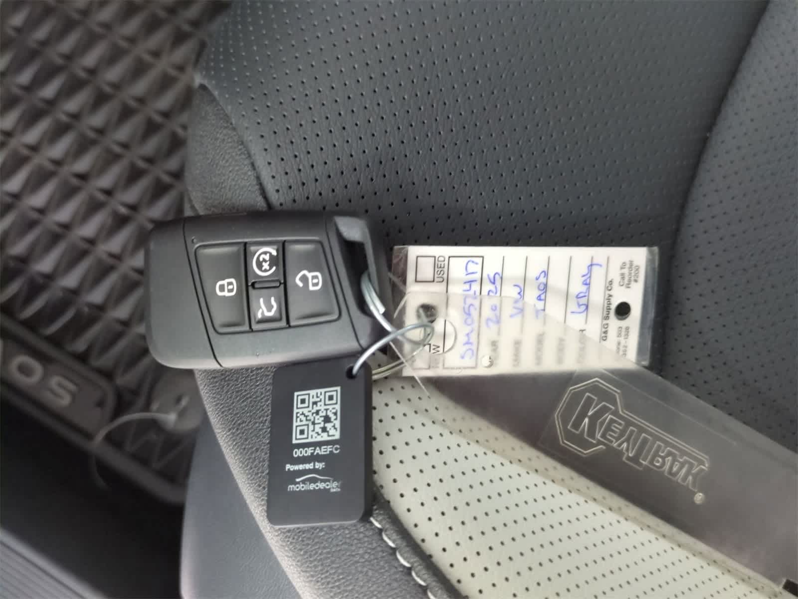 Thumbnail: 2025 Volkswagen Taos - 37