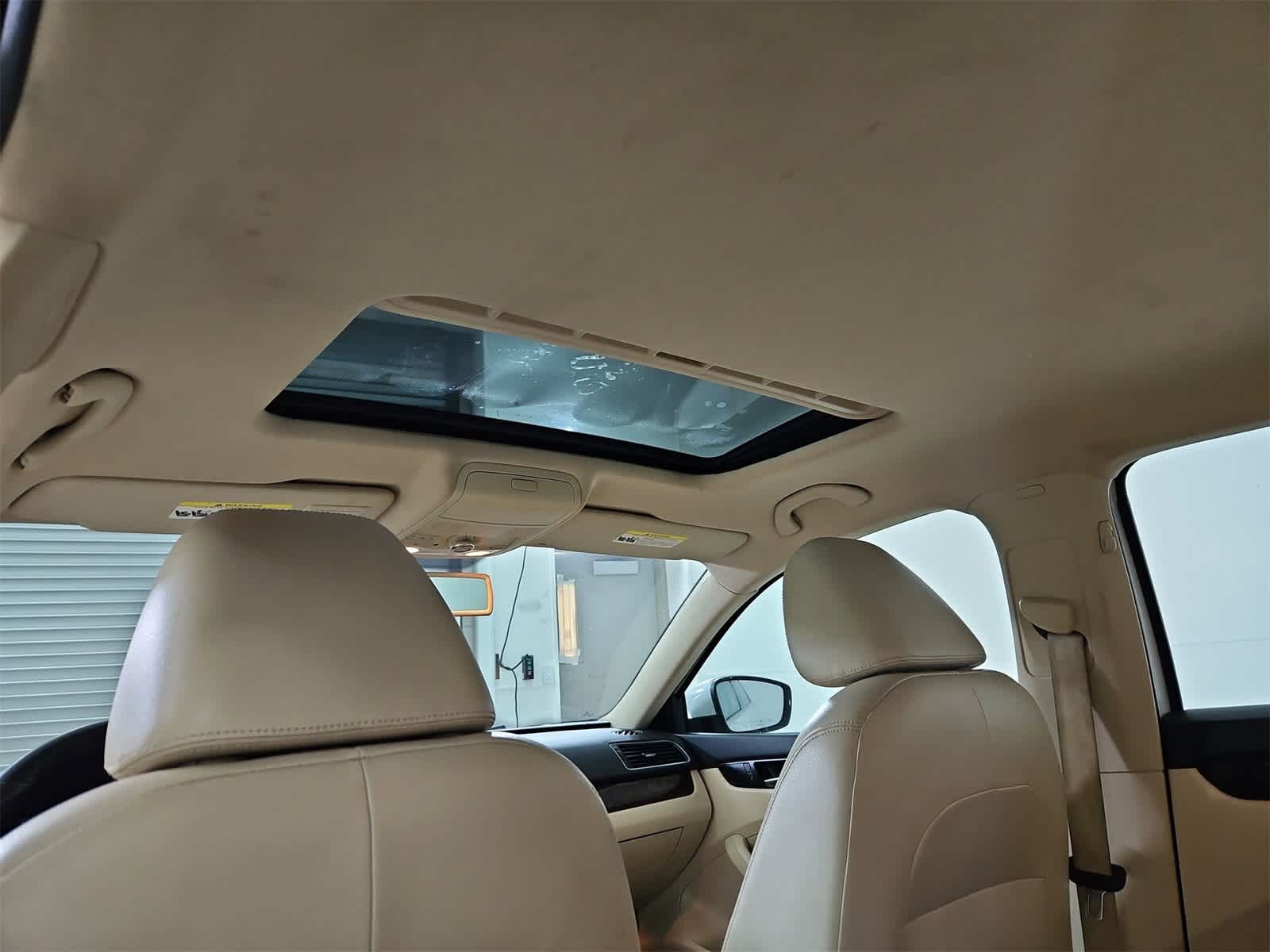 Thumbnail: 2013 Volkswagen Passat - 22