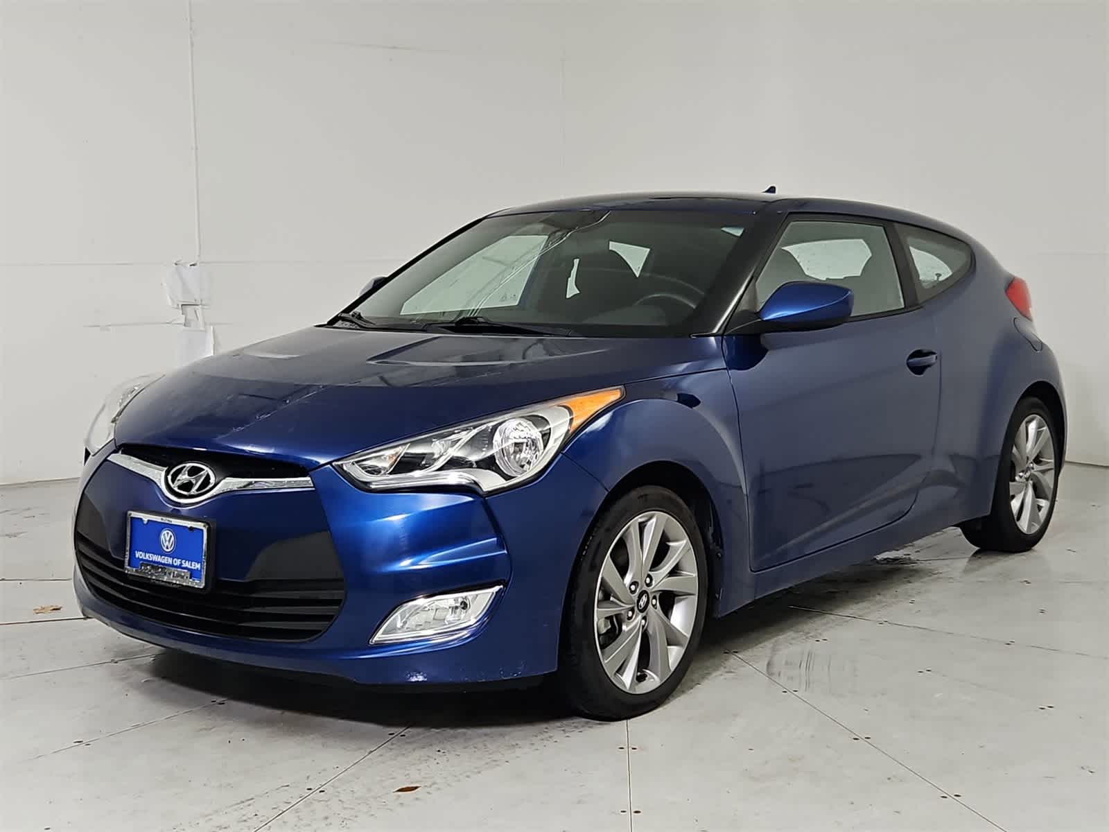 2017 Hyundai Veloster Base -
                  Salem, OR