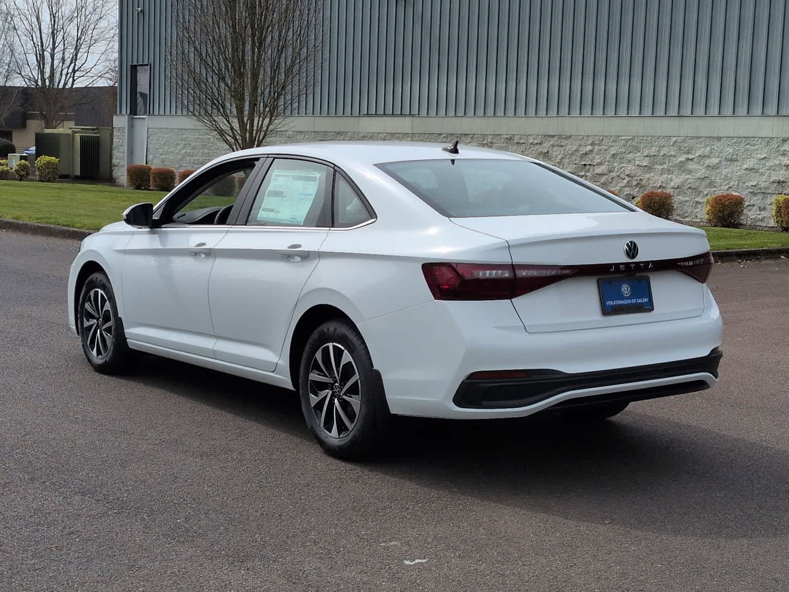 Thumbnail: 2026 Volkswagen Jetta - 4