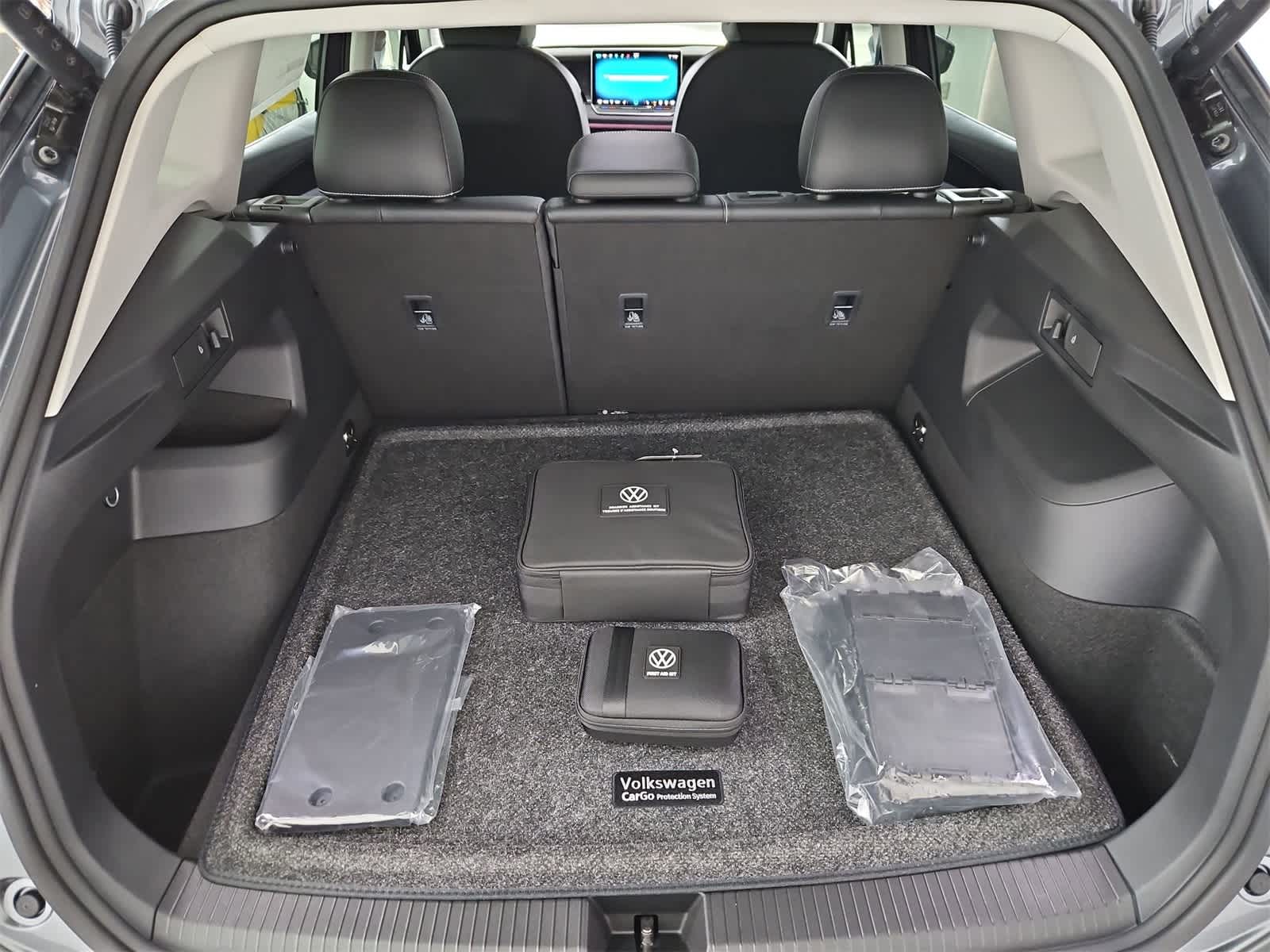 Thumbnail: 2025 Volkswagen Tiguan - 34