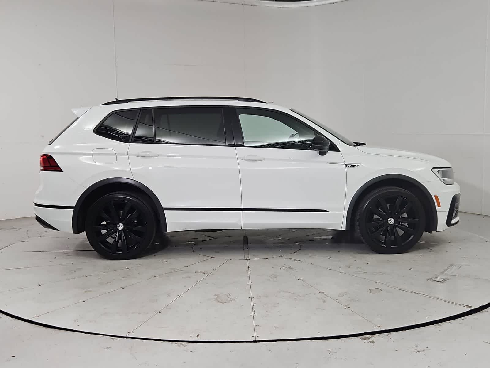 Thumbnail: 2021 Volkswagen Tiguan - 7