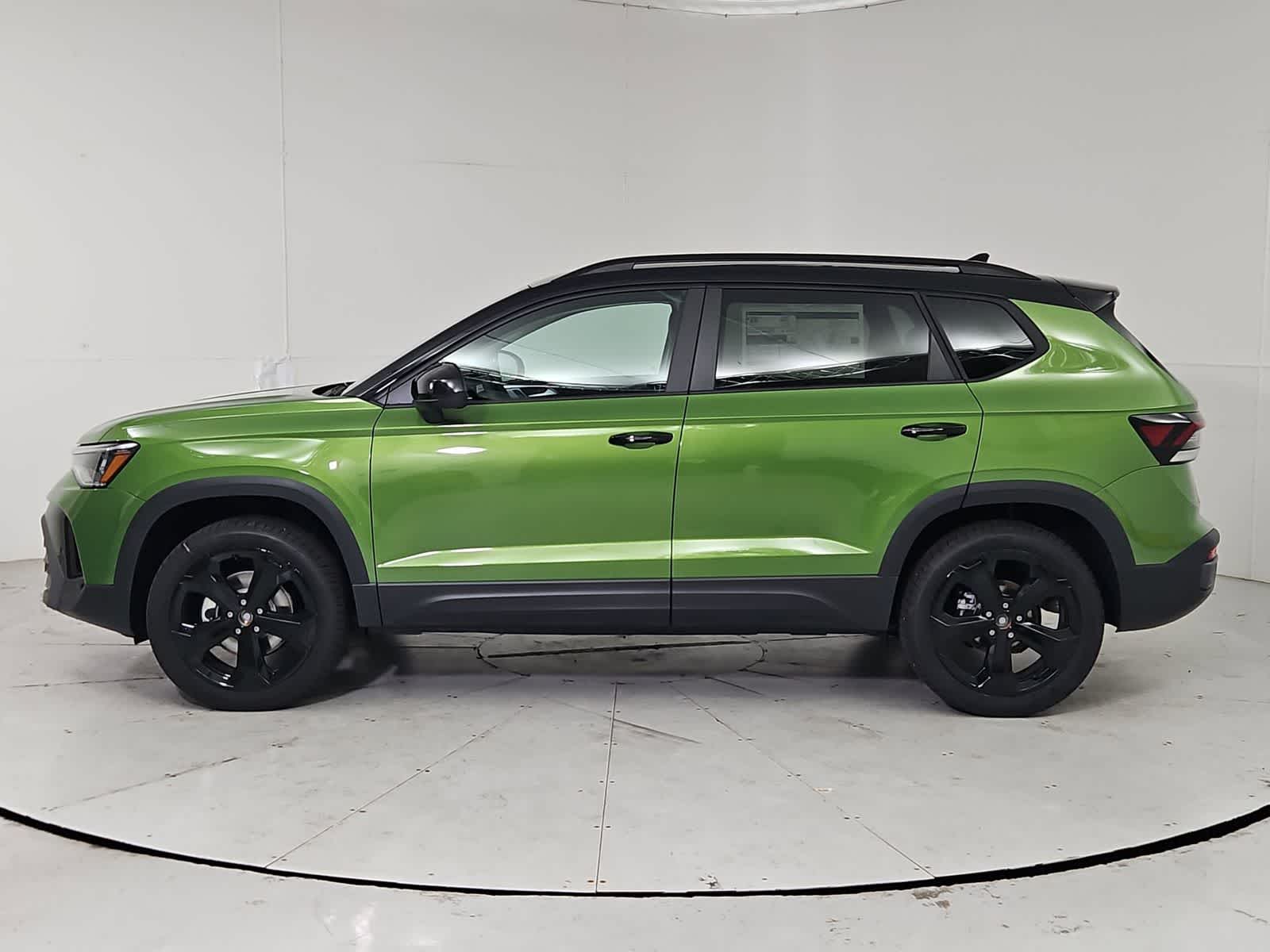 Thumbnail: 2026 Volkswagen Taos - 3