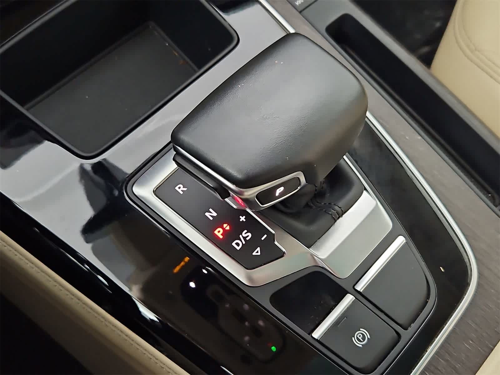 Thumbnail: 2022 Audi Q5 - 34