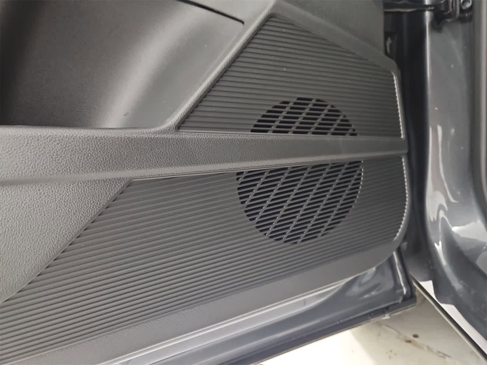 Thumbnail: 2025 Volkswagen Taos - 32