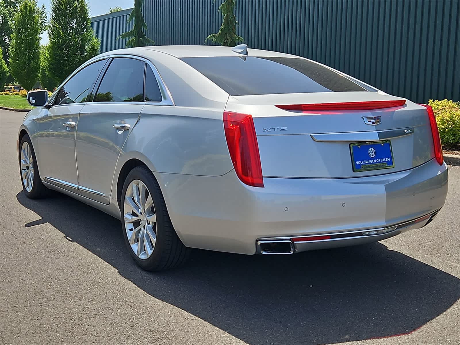 Thumbnail: 2017 Cadillac XTS - 4