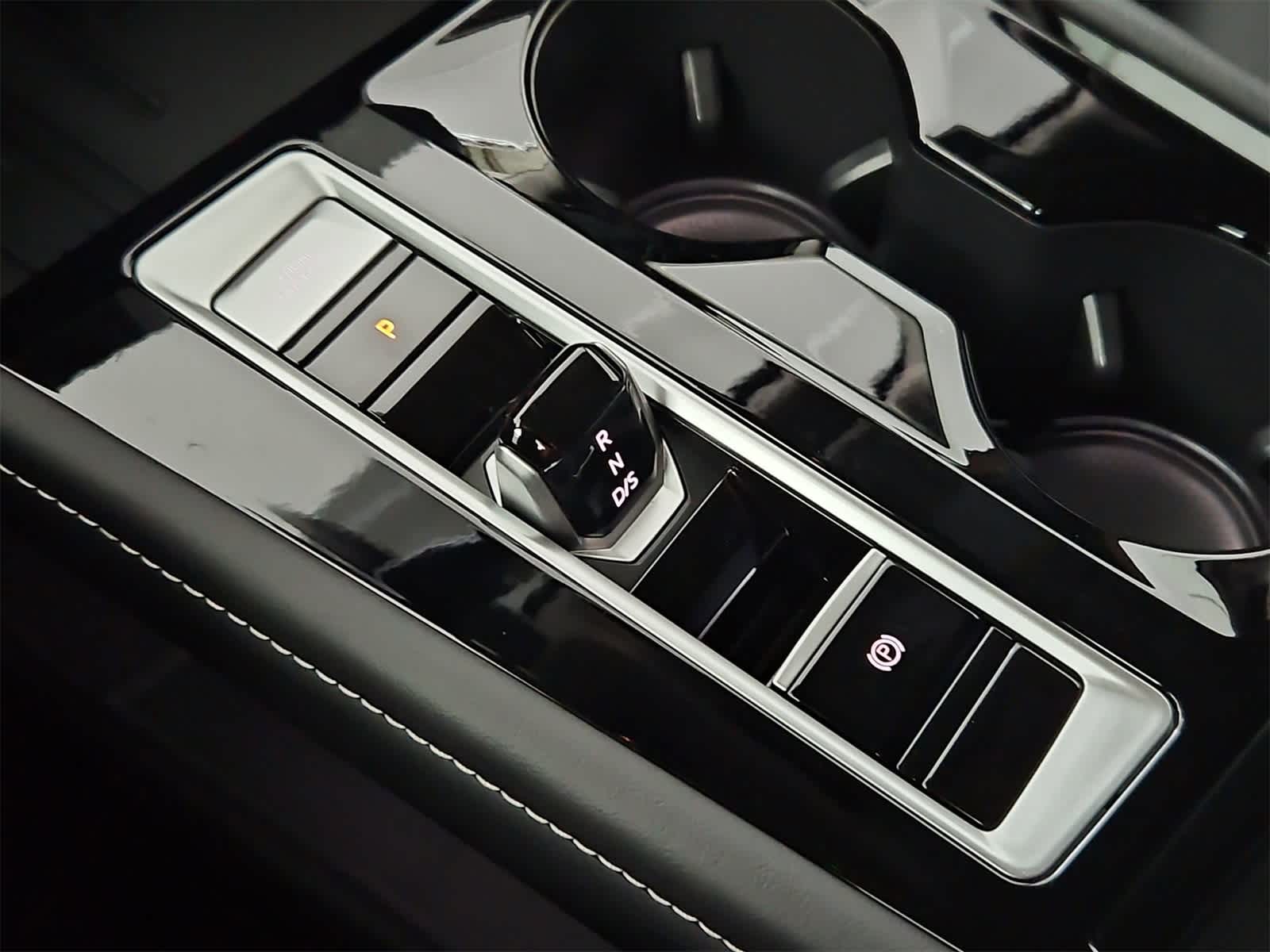 Thumbnail: 2026 Volkswagen Atlas - 32