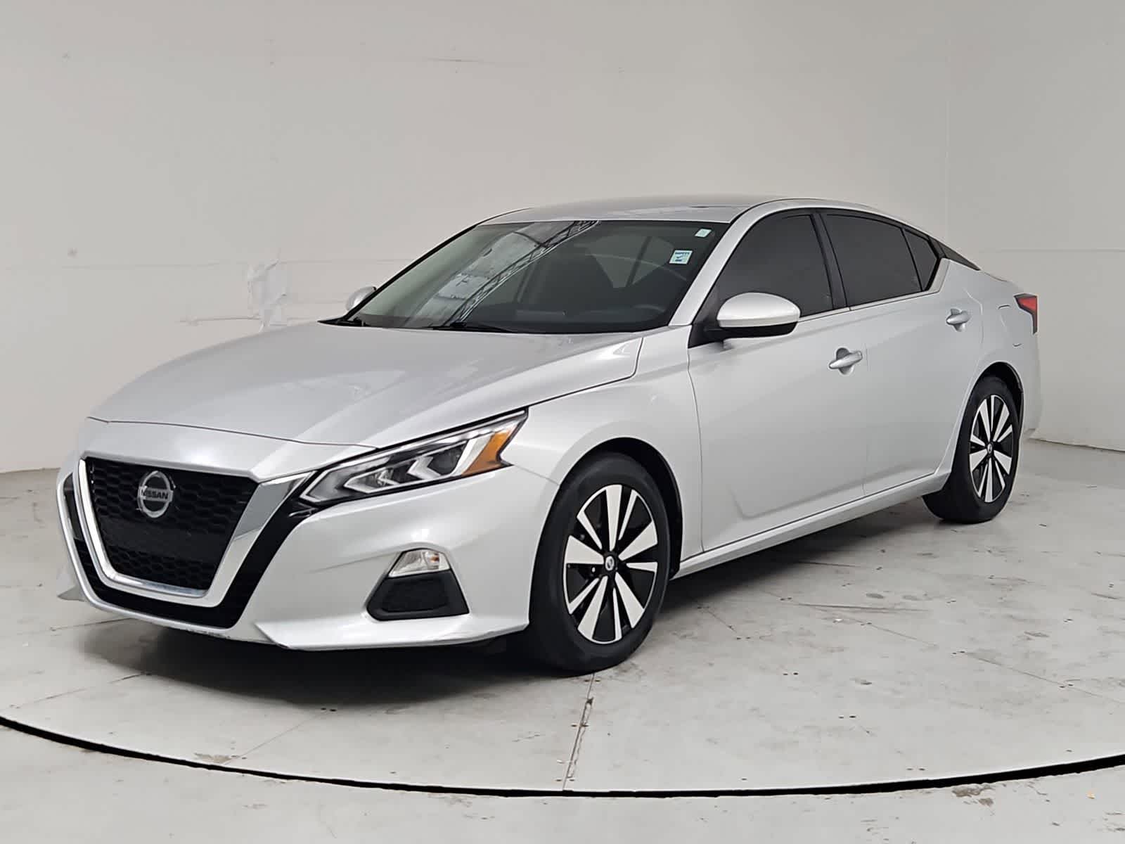 Thumbnail: 2021 Nissan Altima - 1