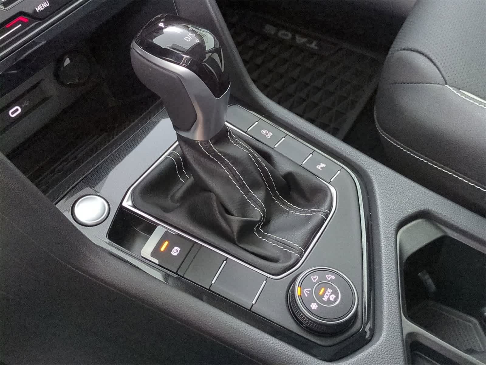 Thumbnail: 2025 Volkswagen Taos - 33