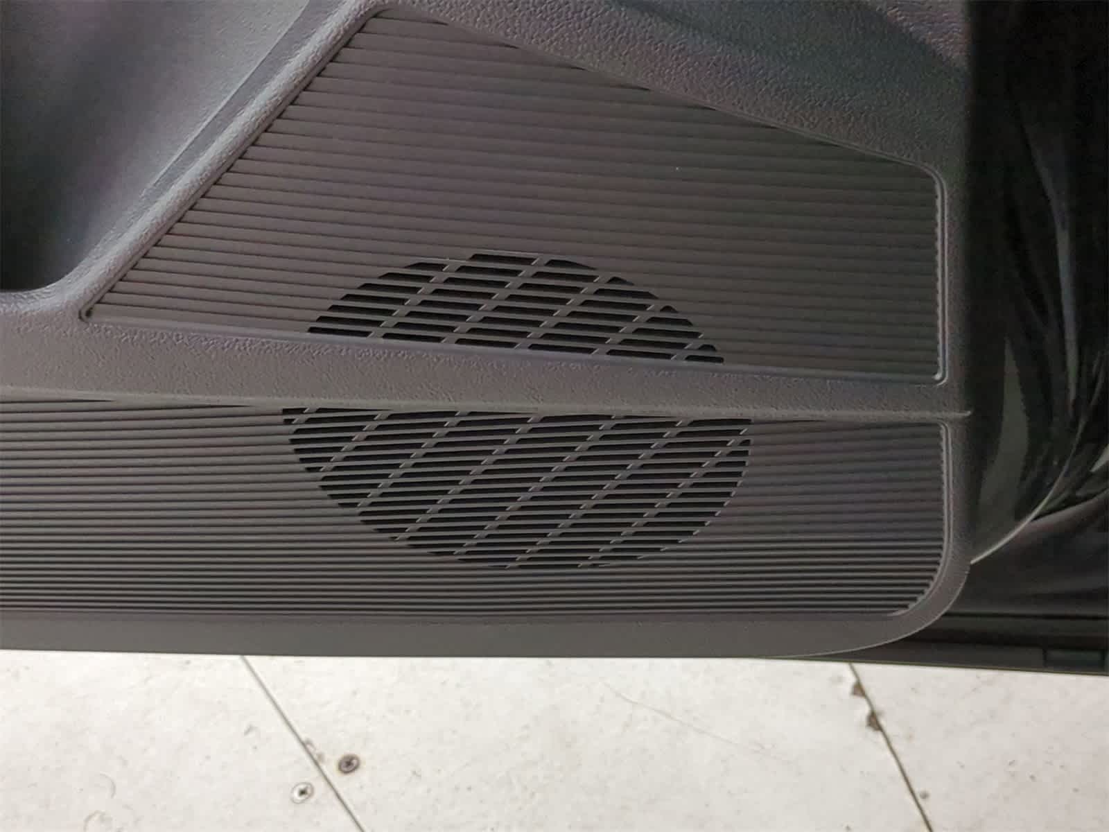 Thumbnail: 2025 Volkswagen Taos - 31