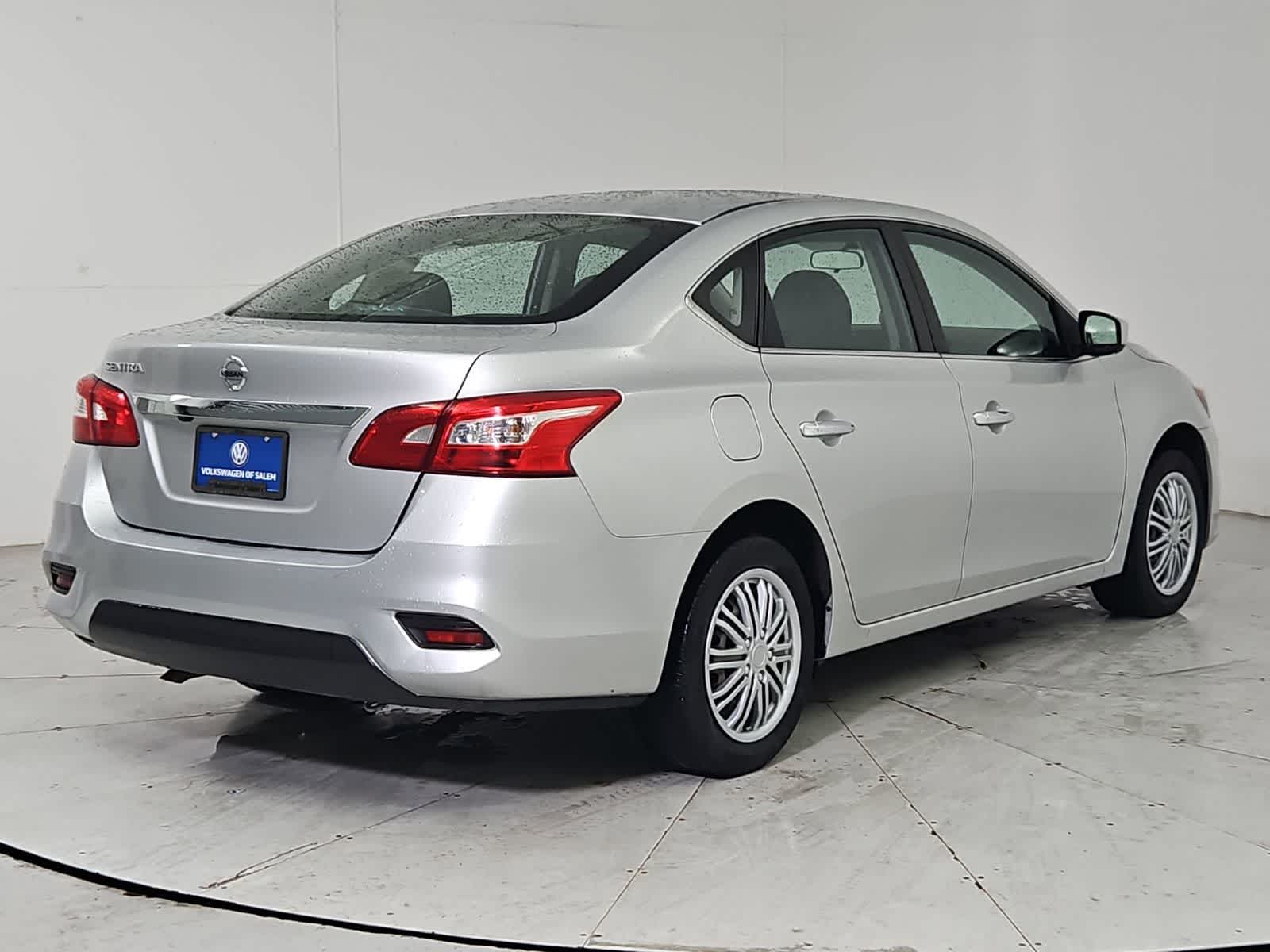 Thumbnail: 2019 Nissan Sentra - 6