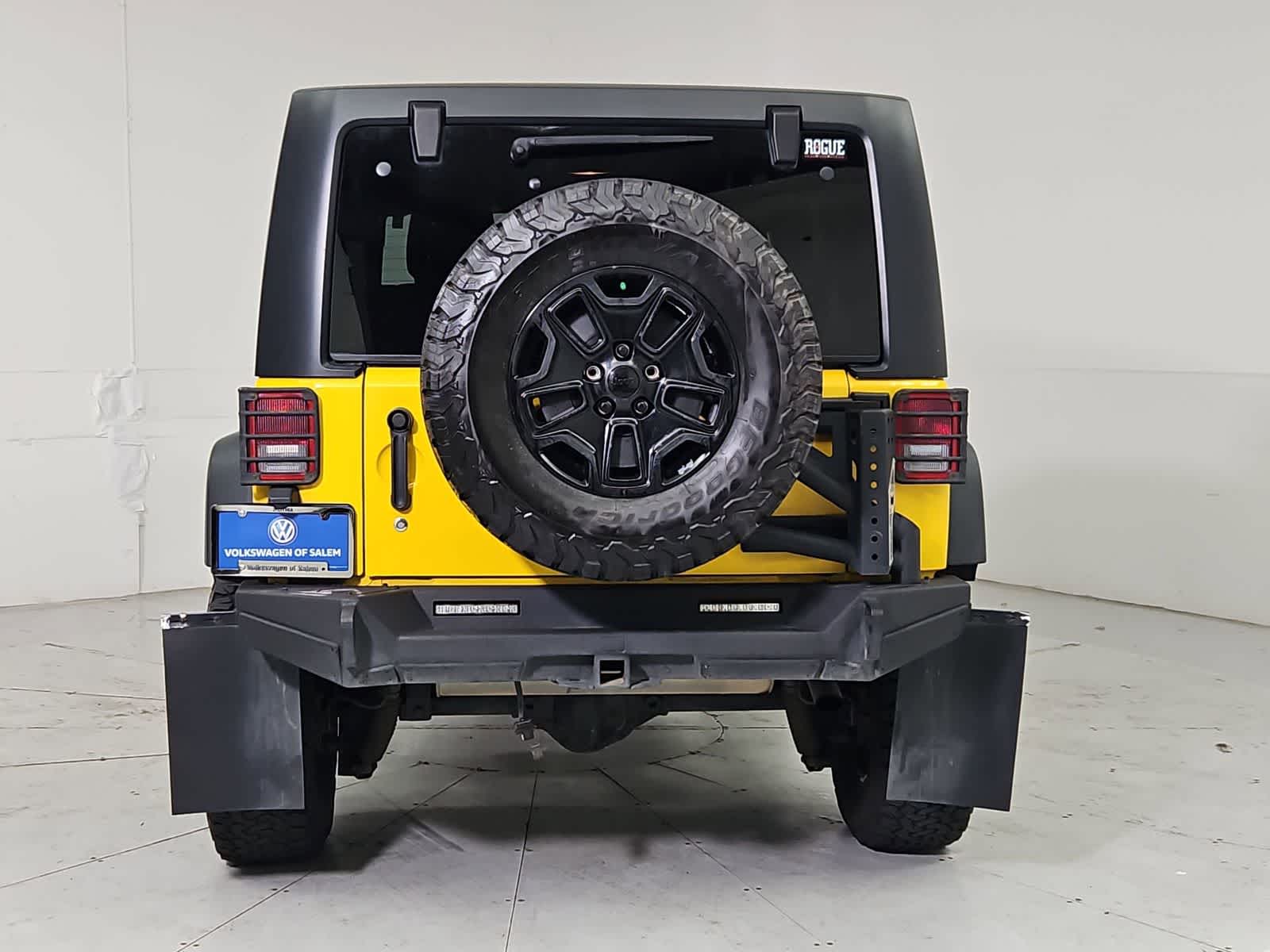 Thumbnail: 2015 Jeep Wrangler - 5