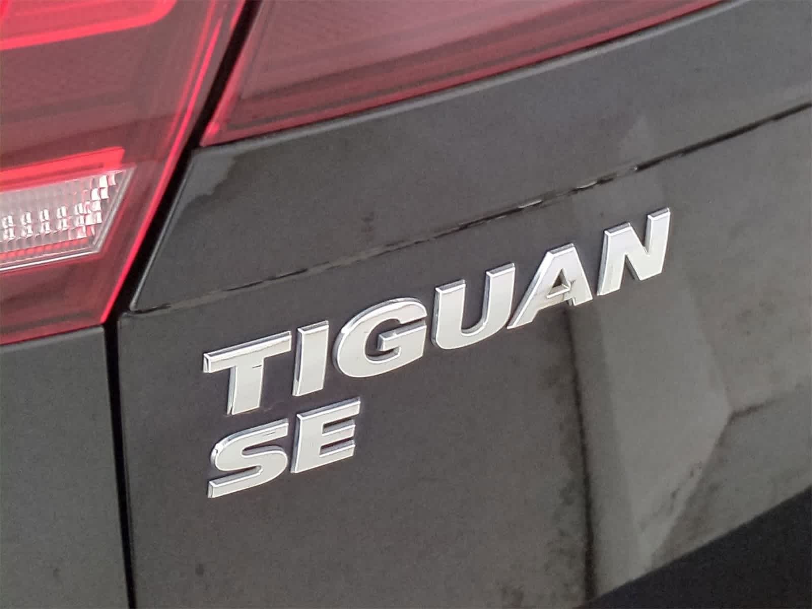 Thumbnail: 2020 Volkswagen Tiguan - 11