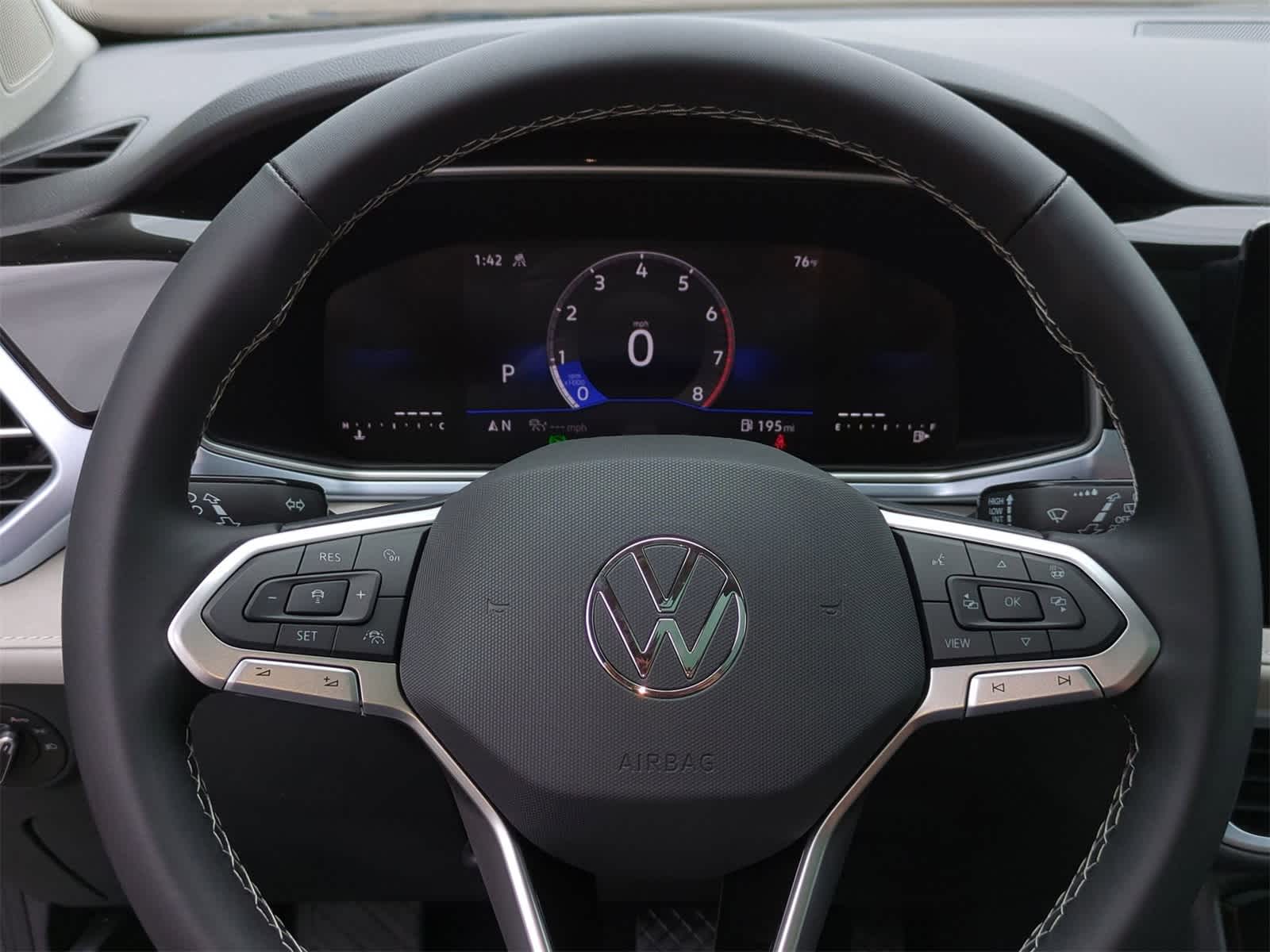 Thumbnail: 2025 Volkswagen Taos - 24