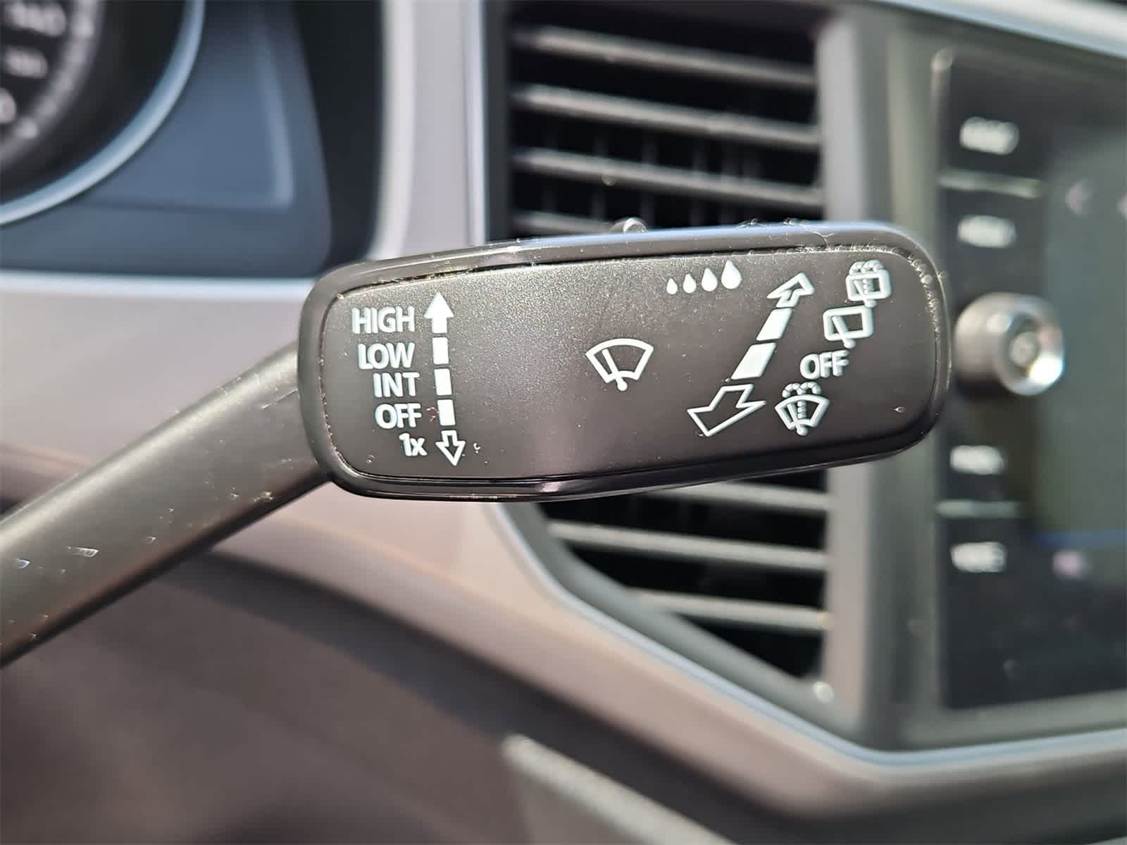 Thumbnail: 2019 Volkswagen Atlas - 24