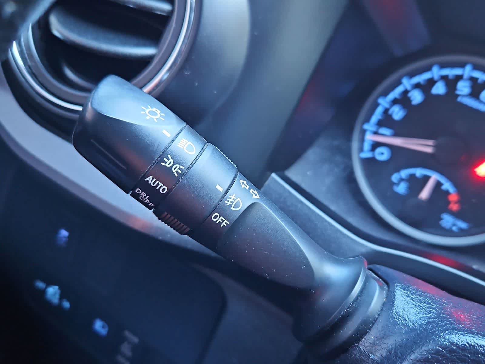 Thumbnail: 2021 Toyota Tacoma - 26