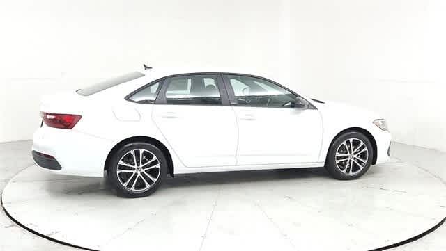 2024 Volkswagen Jetta Sport 6