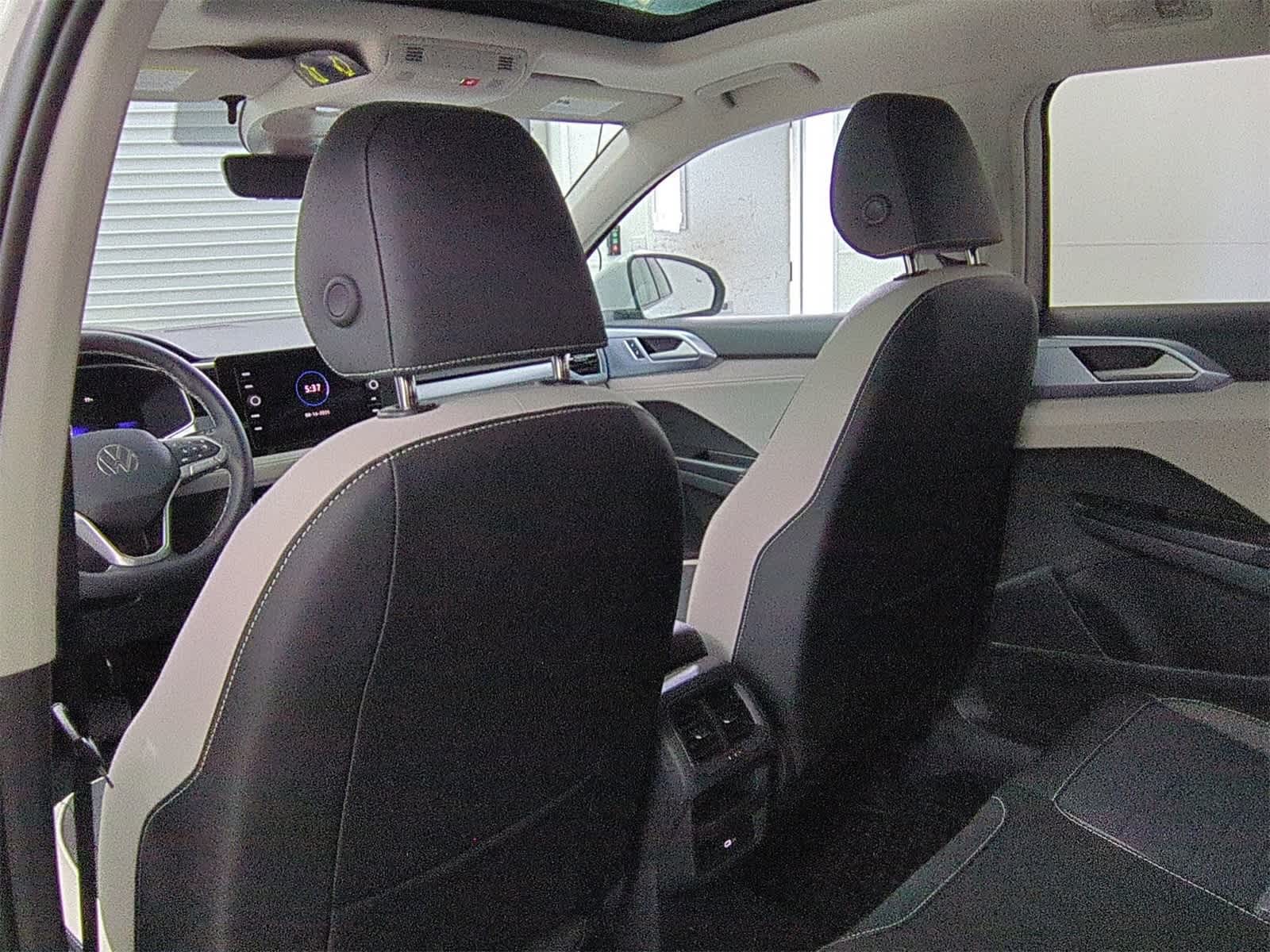 Thumbnail: 2025 Volkswagen Taos - 18