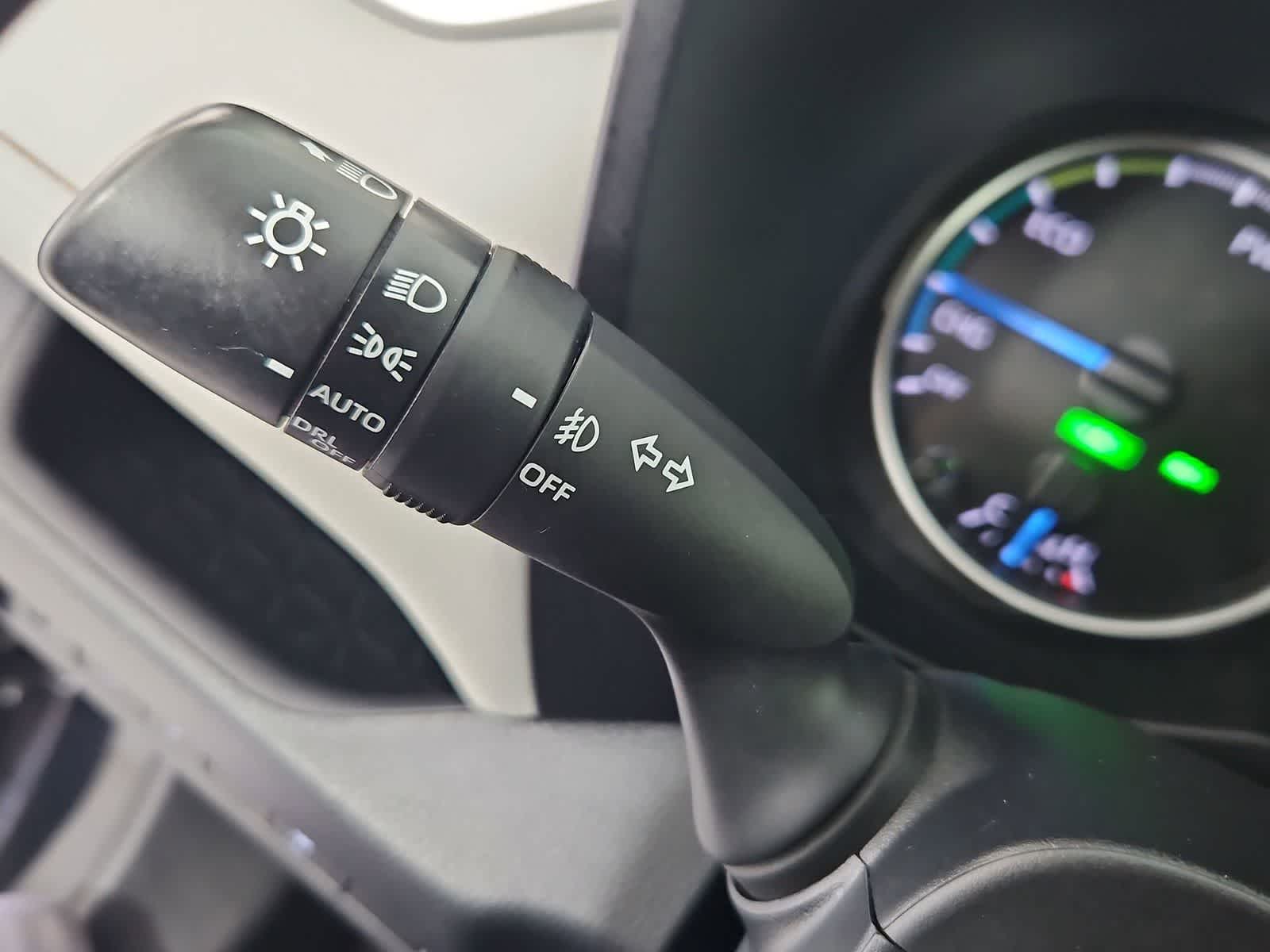 Thumbnail: 2020 Toyota RAV4 - 27