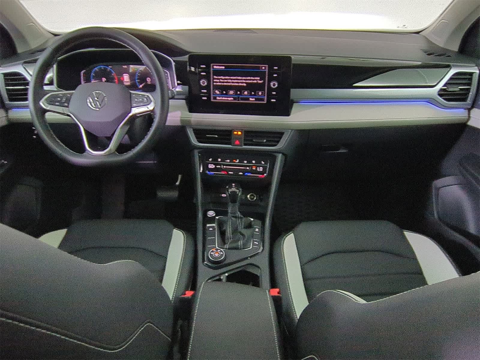 Thumbnail: 2025 Volkswagen Taos - 15