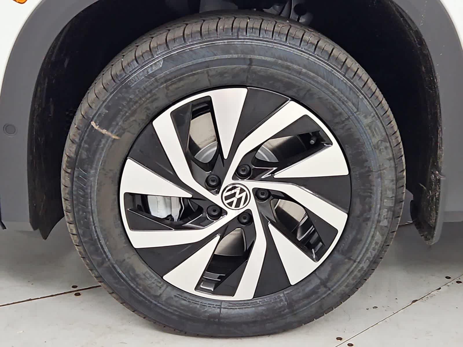 Thumbnail: 2026 Volkswagen Tiguan - 13