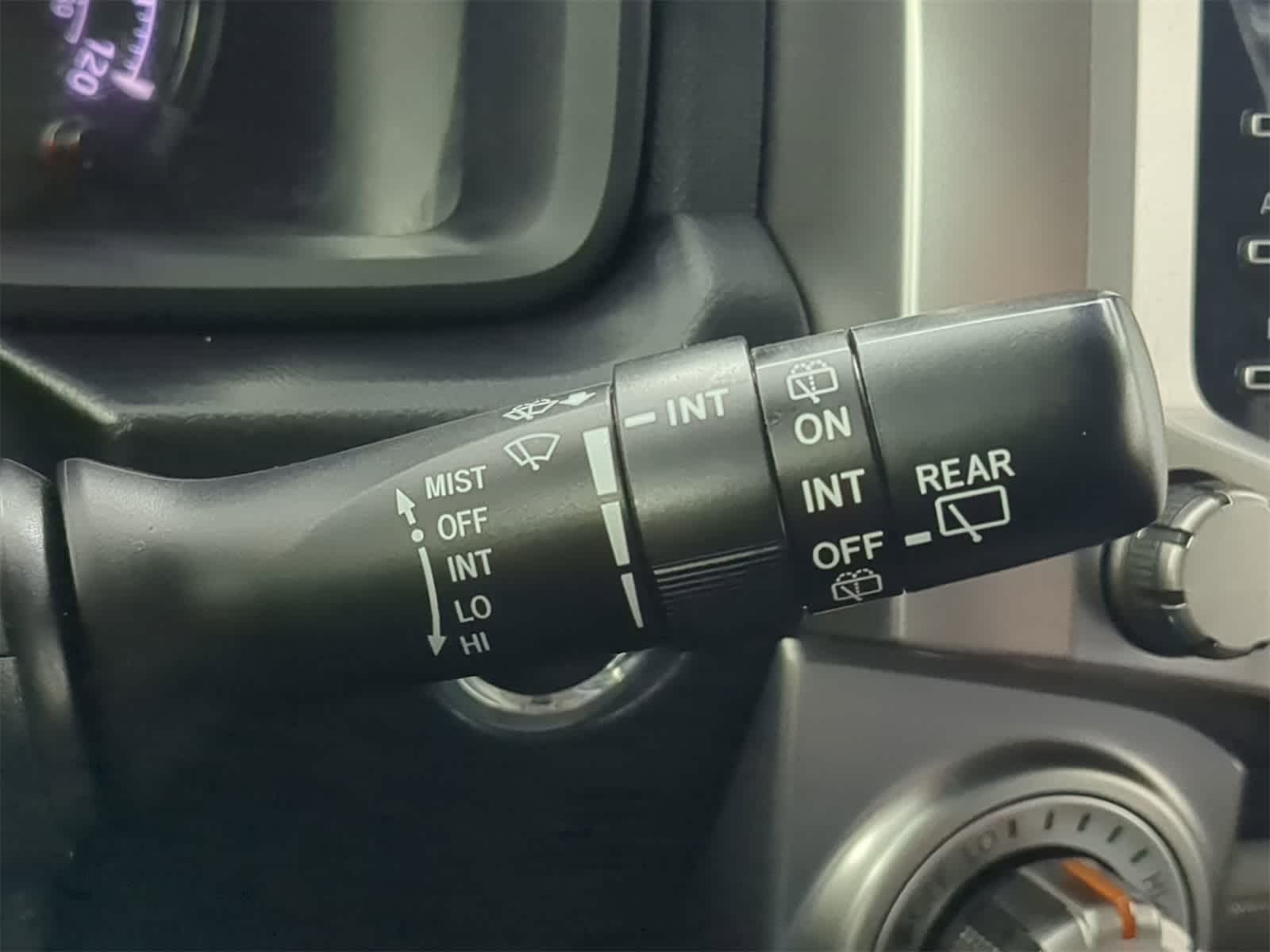 Thumbnail: 2022 Toyota 4Runner - 24