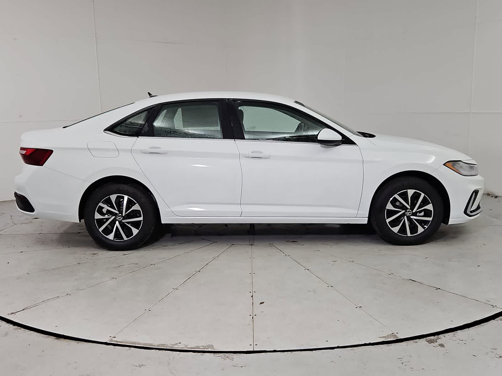 Thumbnail: 2026 Volkswagen Jetta - 7
