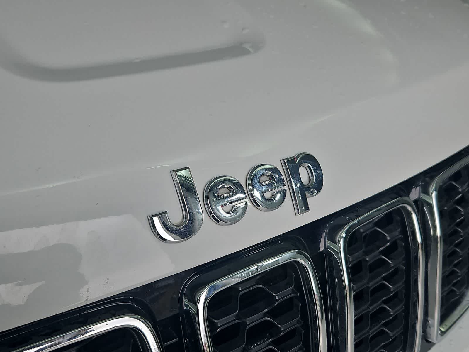 Thumbnail: 2019 Jeep Grand Cherokee - 11
