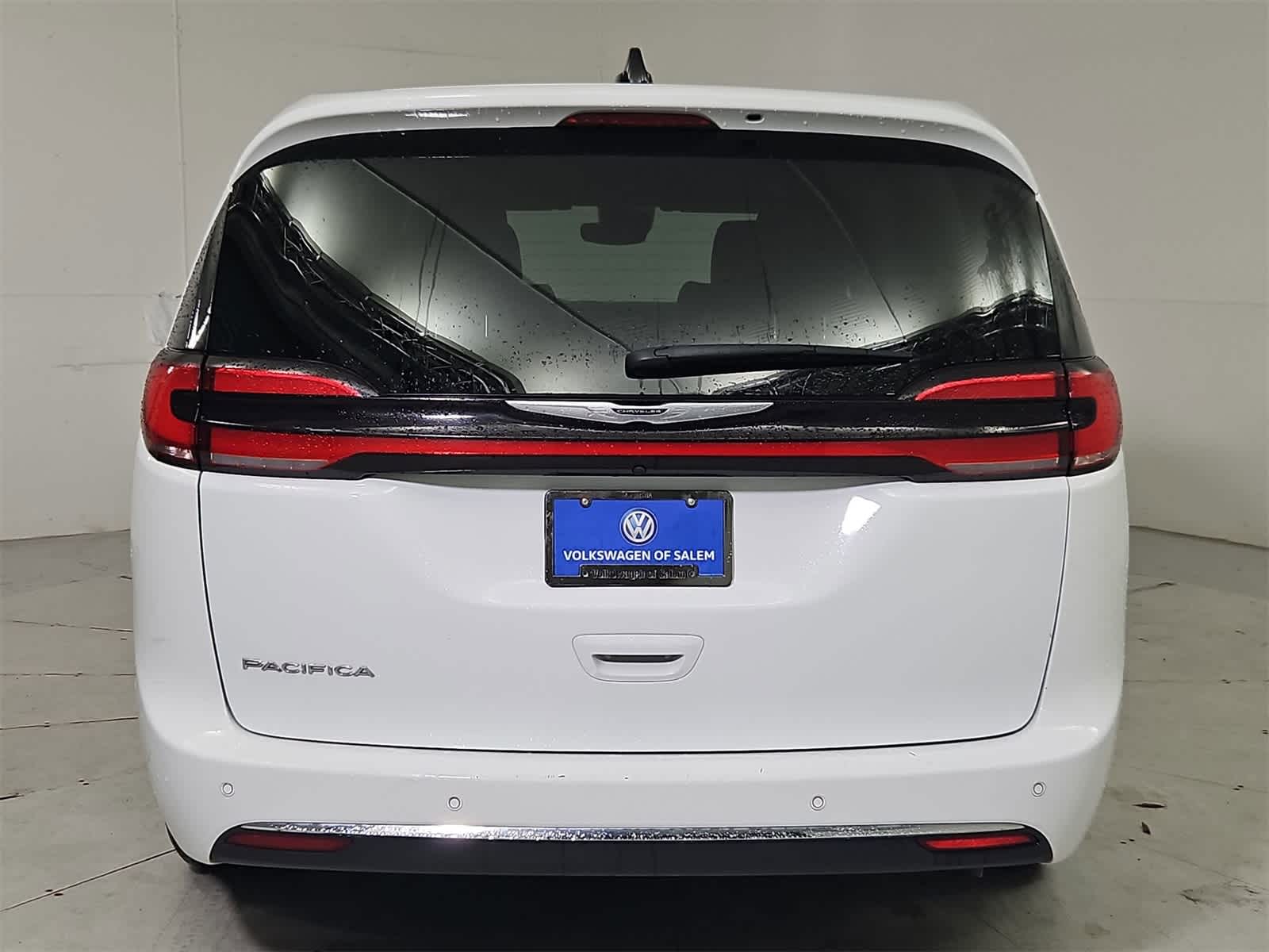Thumbnail: 2024 Chrysler Pacifica - 5