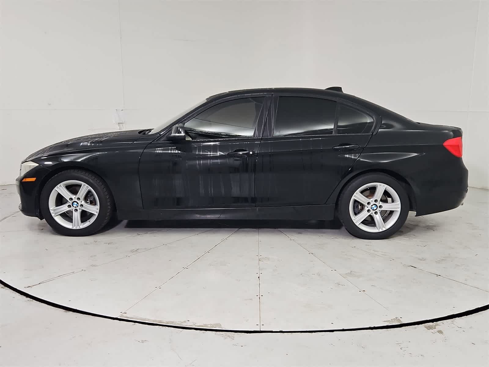 Thumbnail: 2013 BMW 3 Series - 3