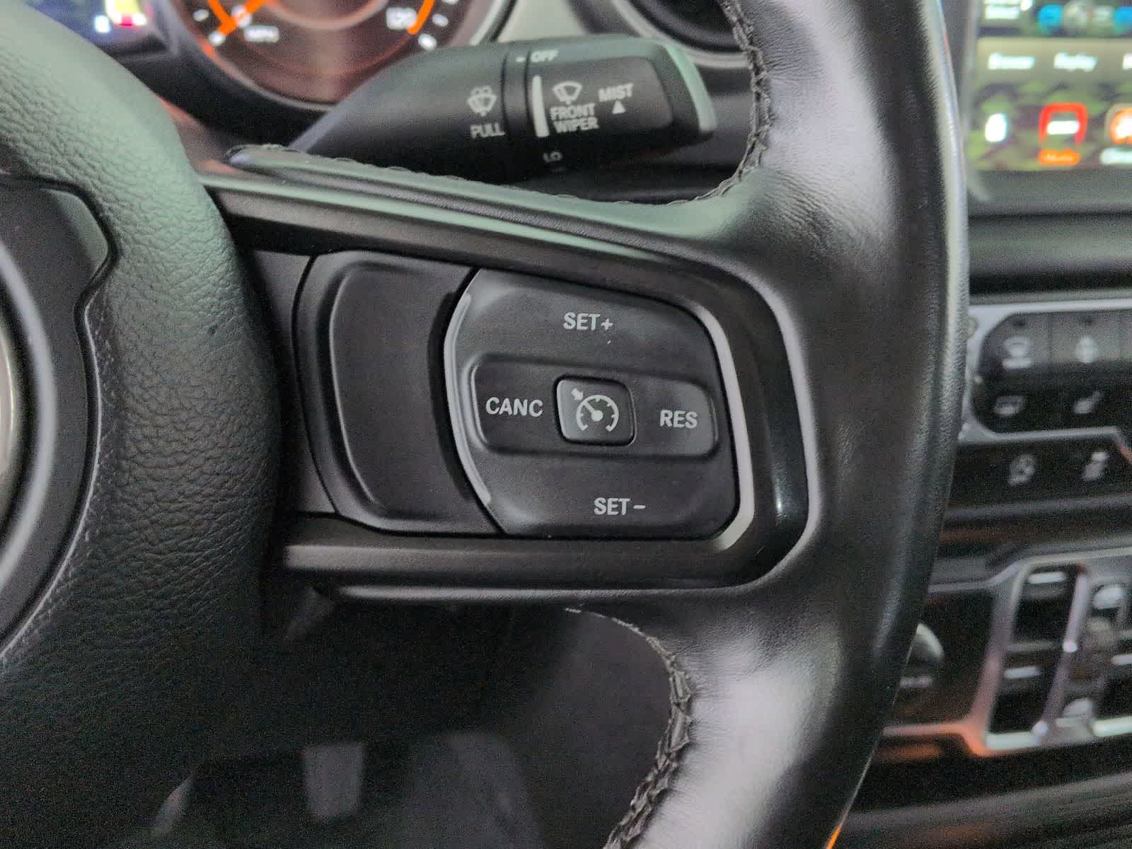 Thumbnail: 2021 Jeep Gladiator - 24