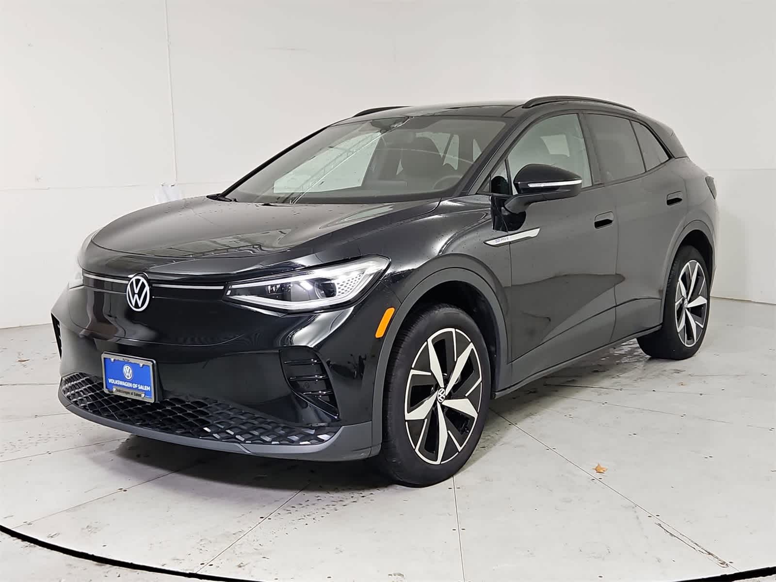 Thumbnail: 2023 Volkswagen ID.4 - 1