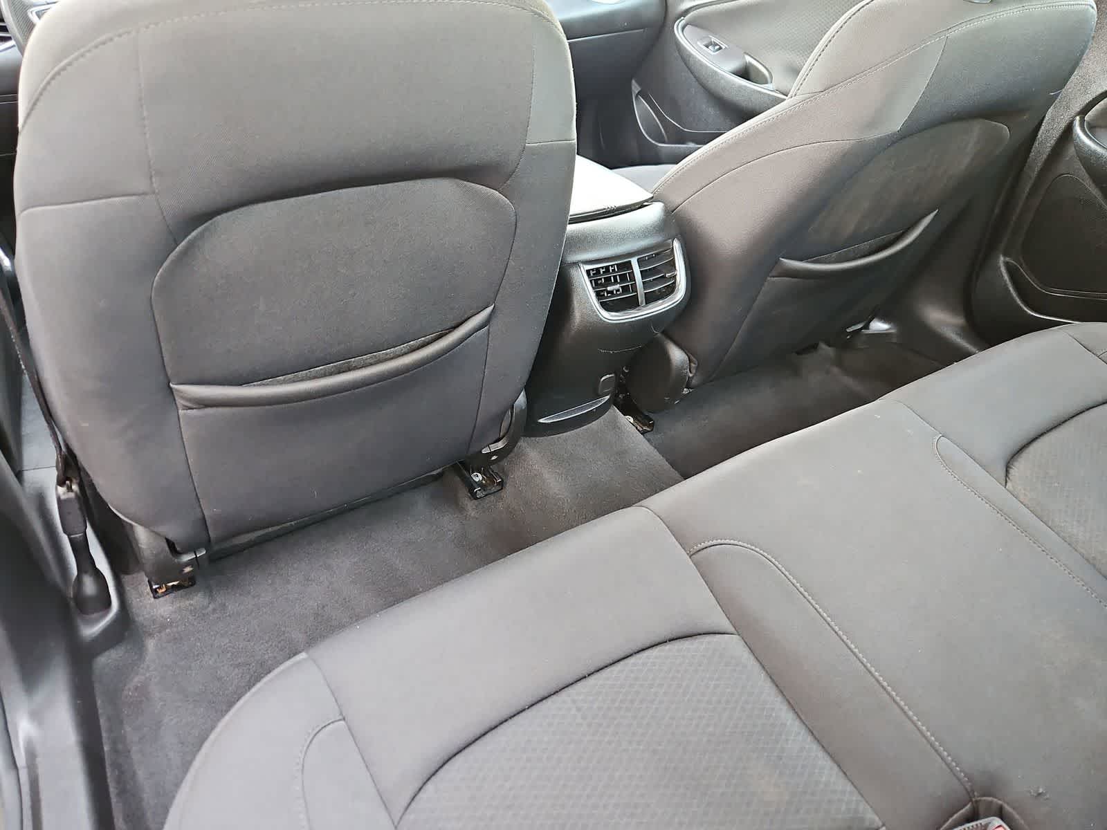 Thumbnail: 2021 Chevrolet Malibu - 18