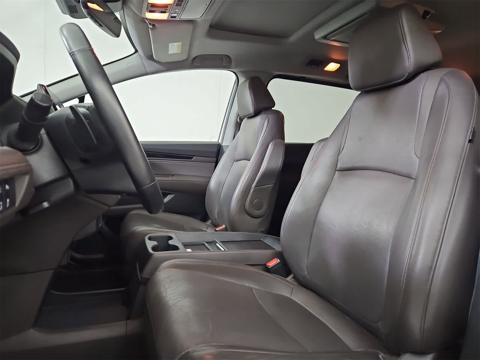 Thumbnail: 2019 Honda Odyssey - 16