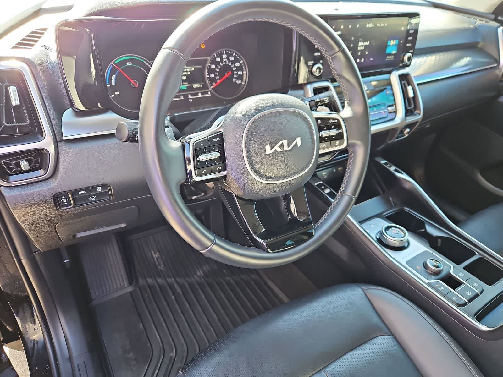 Thumbnail: 2022 Kia Sorento - 2
