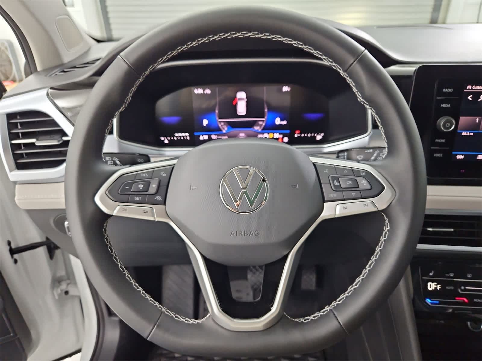 Thumbnail: 2025 Volkswagen Taos - 23