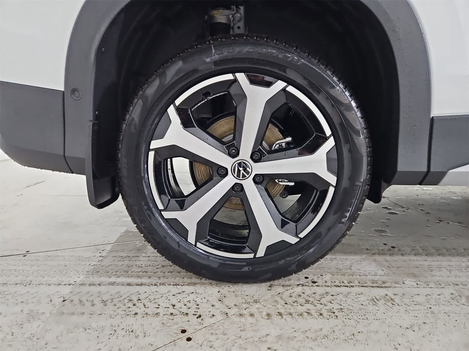 Thumbnail: 2026 Volkswagen Tiguan - 13