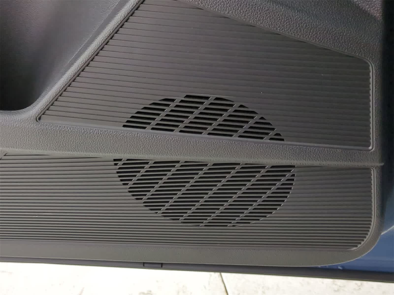 Thumbnail: 2025 Volkswagen Taos - 30