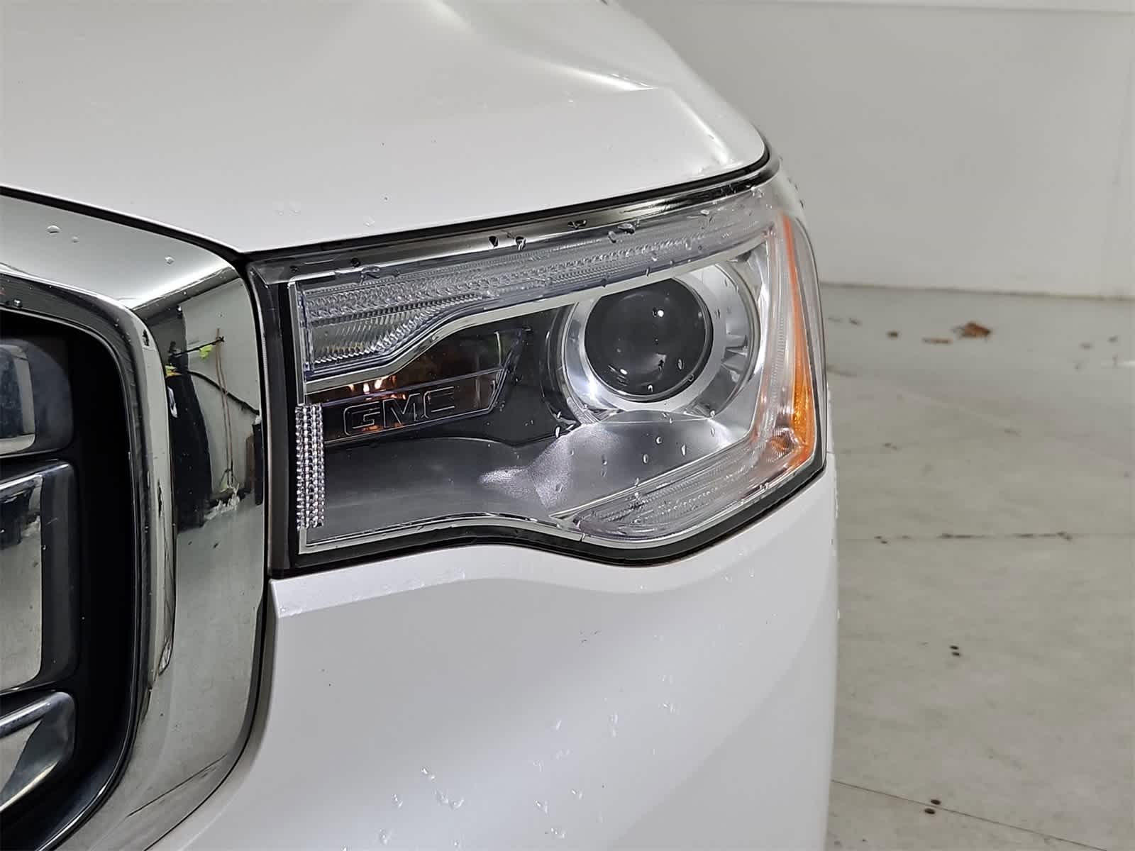 Thumbnail: 2017 GMC Acadia - 10