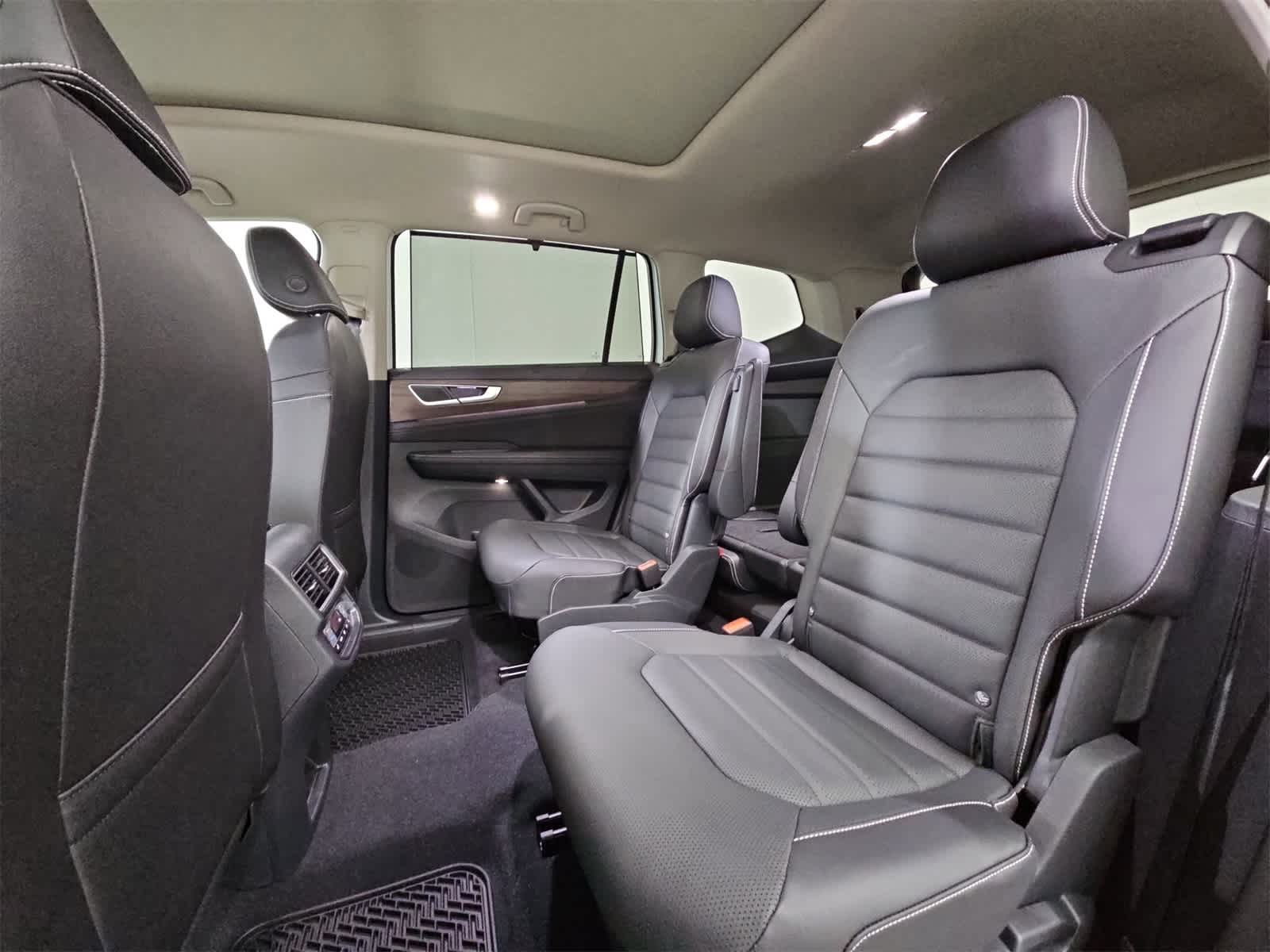 Thumbnail: 2026 Volkswagen Atlas - 20