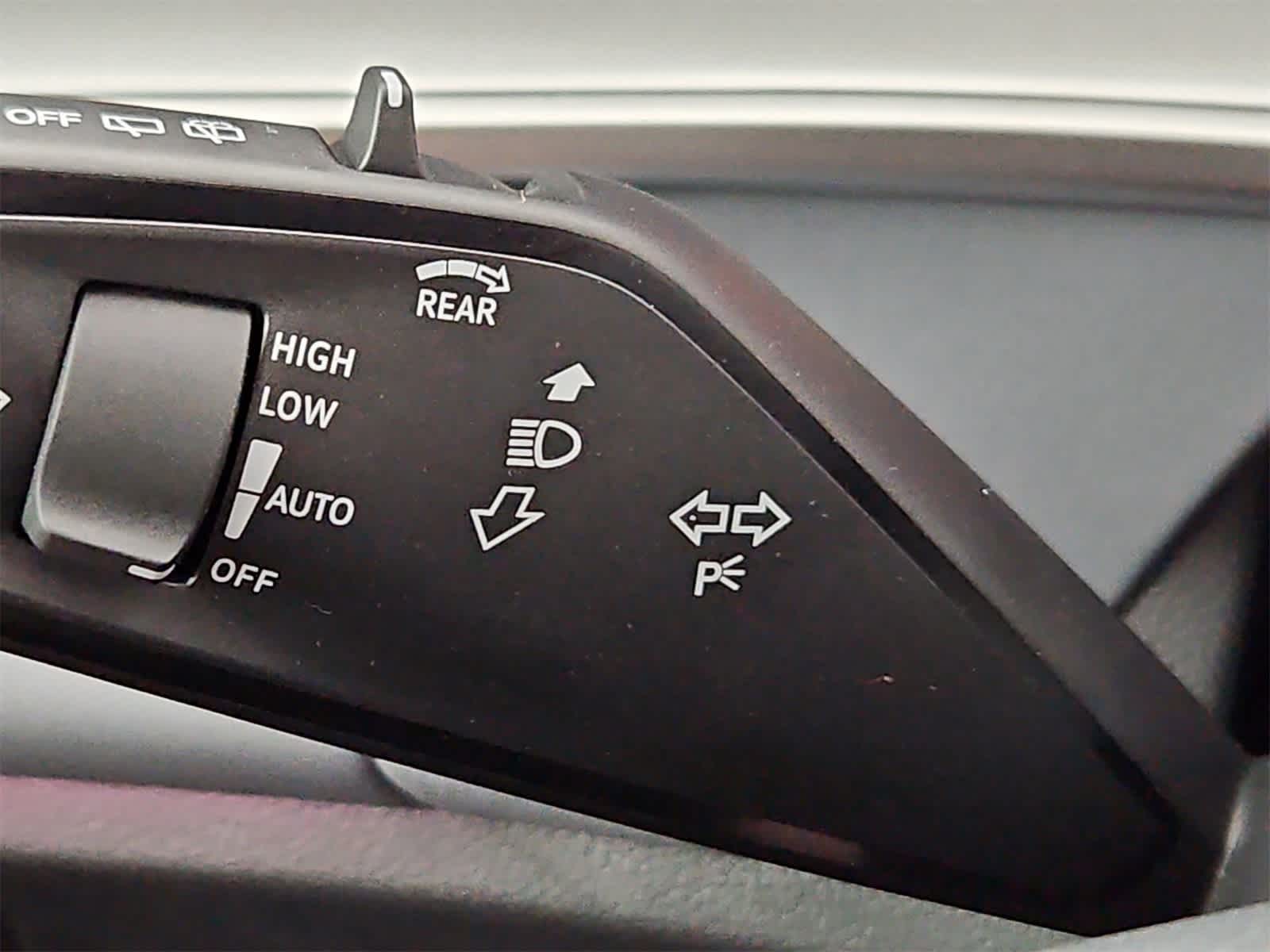 Thumbnail: 2025 Volkswagen Tiguan - 28