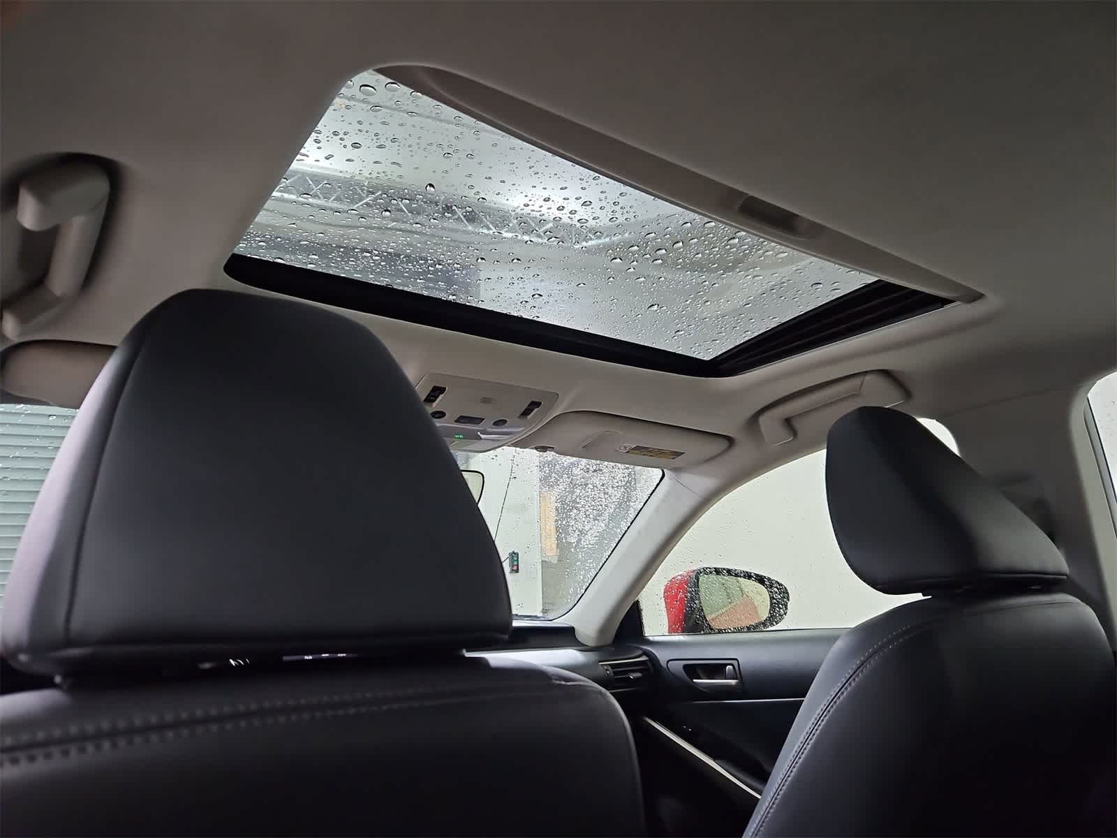 Thumbnail: 2018 Lexus IS - 22