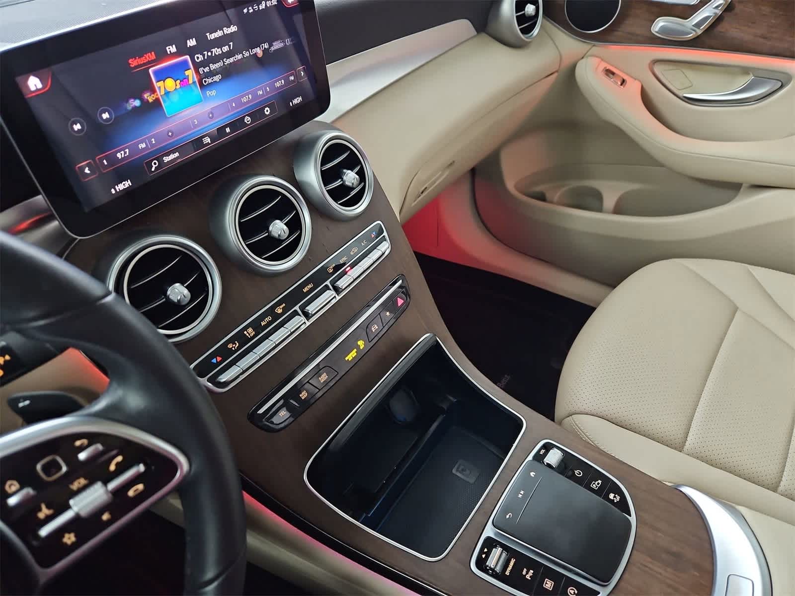 Thumbnail: 2022 Mercedes-Benz GLC - 29