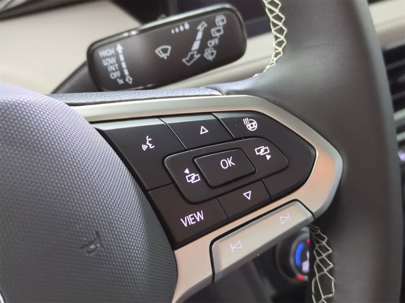 Thumbnail: 2025 Volkswagen Taos - 24