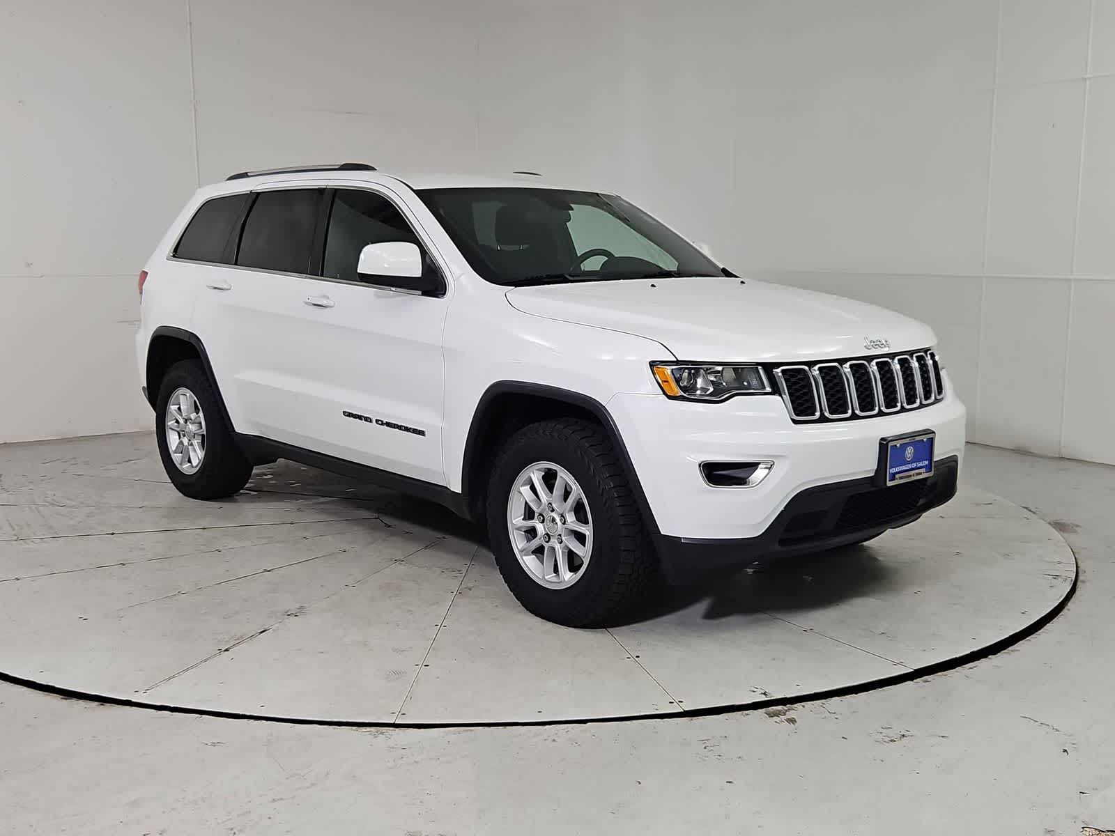 Thumbnail: 2019 Jeep Grand Cherokee - 8