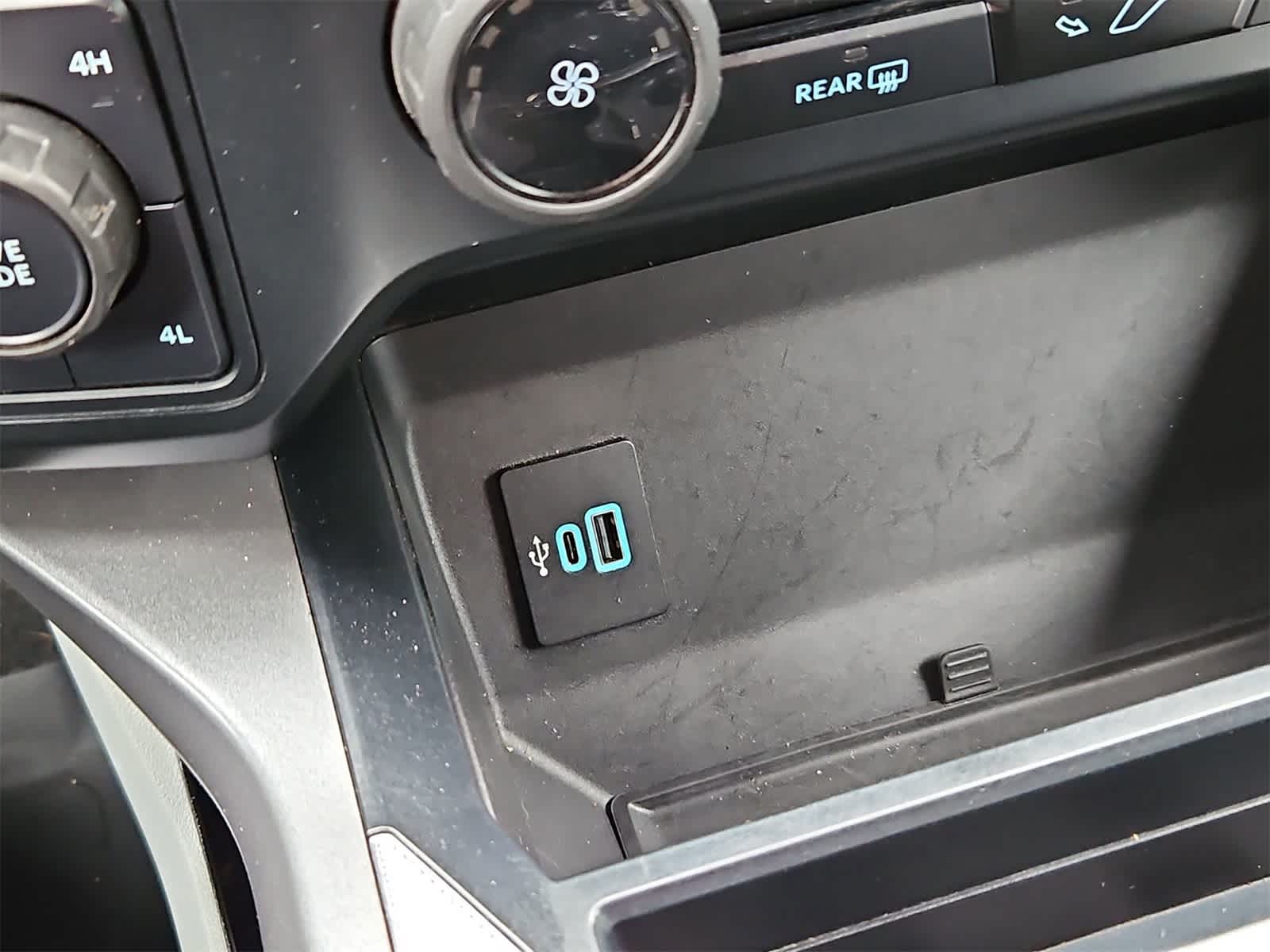 Thumbnail: 2023 Ford F-350 - 31