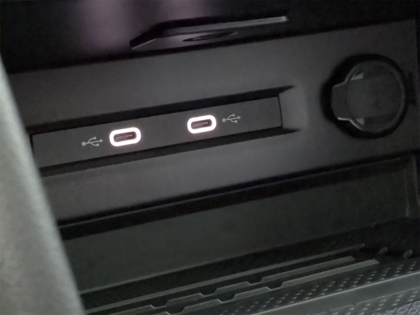 Thumbnail: 2025 Volkswagen Taos - 32